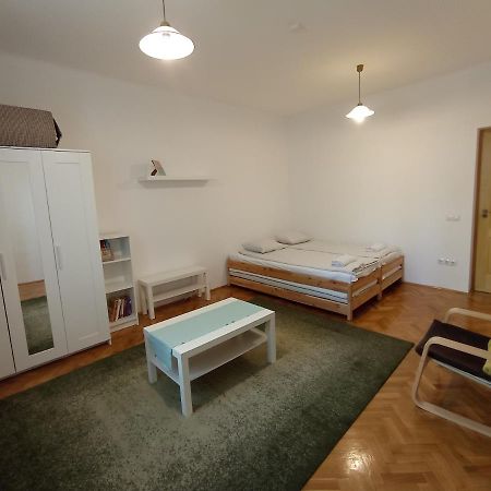 Gizella Apartman Эгер Экстерьер фото